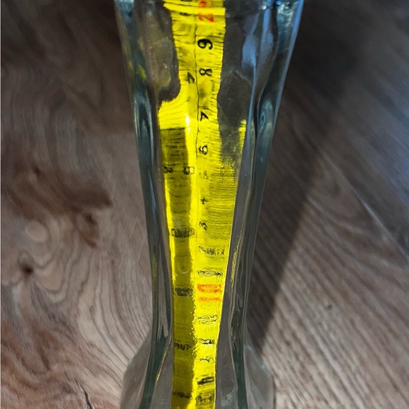 Vintage Profile Europa Vase 1986 - Picture 5 of 5